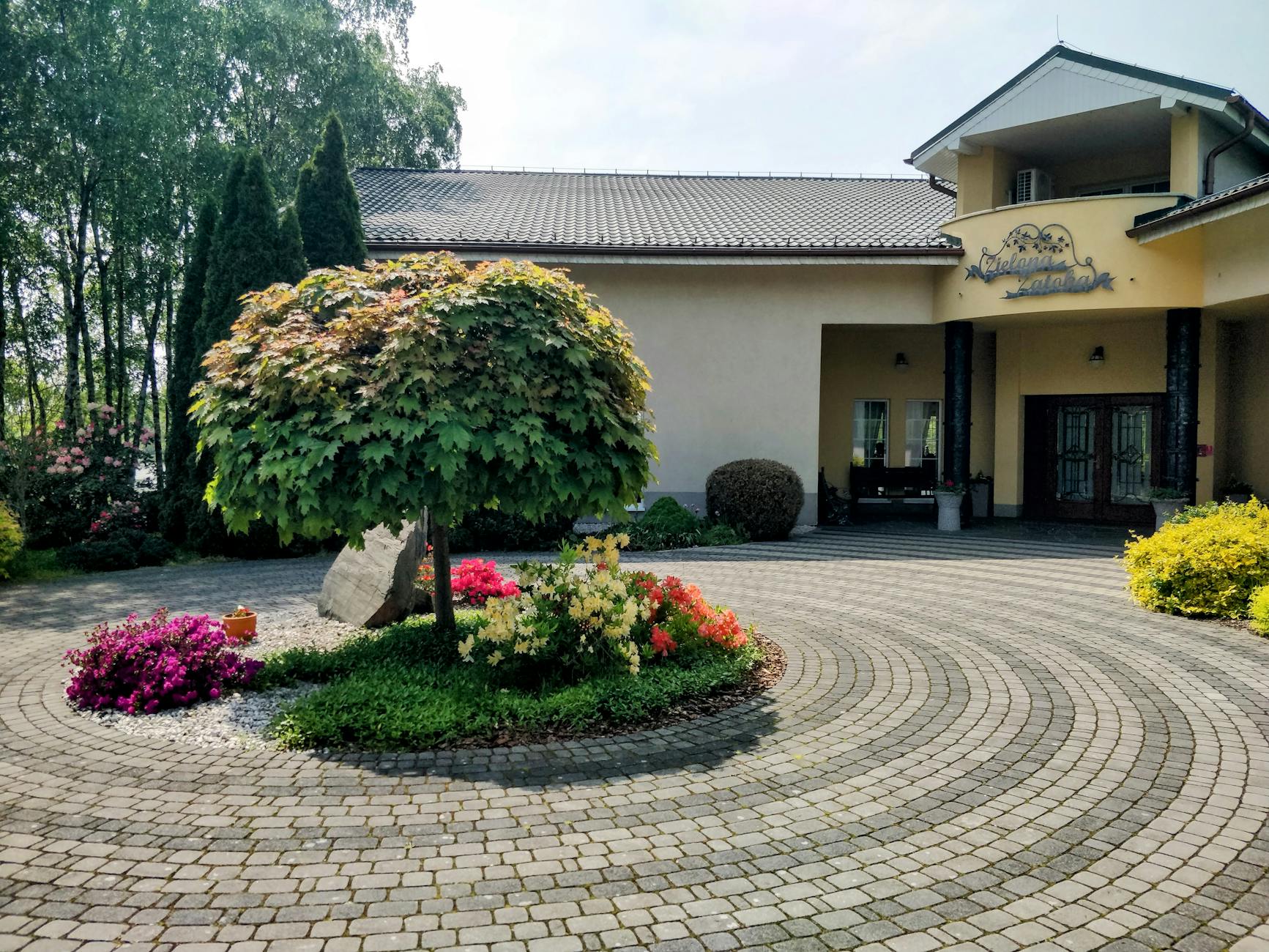 Zielone Świątki w Świebodzicach: Tradycja, świętowanie i zielone zakątki